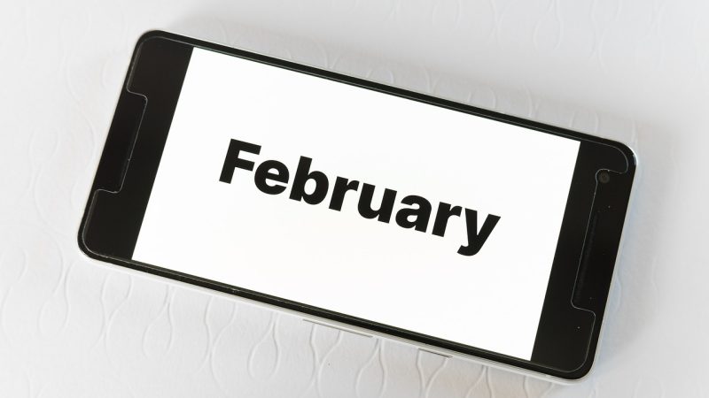 2026年8月法定节假日与调休安排 配图